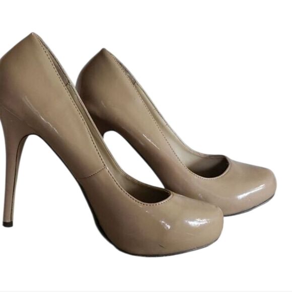 Tan Patent Leather Platform Heels  - Picture 6 of 6